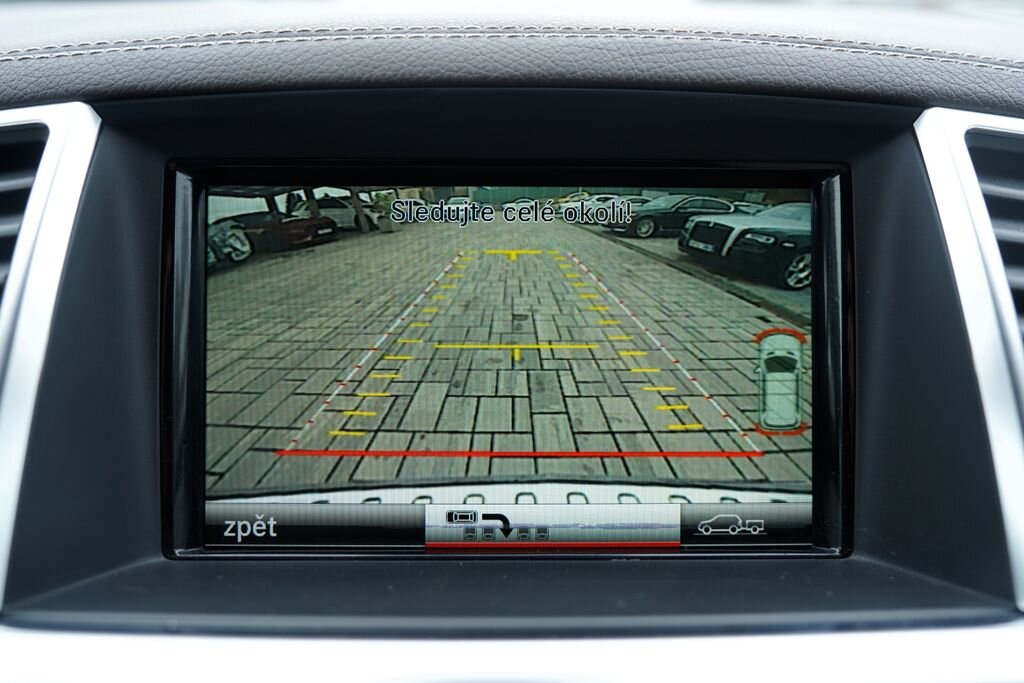 Mercedes-Benz GL SUV / Terénní 4,7 l 320 kw