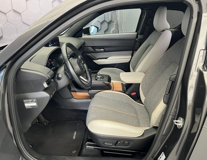 Mazda MX-30 SUV / Terénní 0,0 107 kw