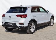 Volkswagen T-Roc CUV / Crossover 1,5 l 110 kw