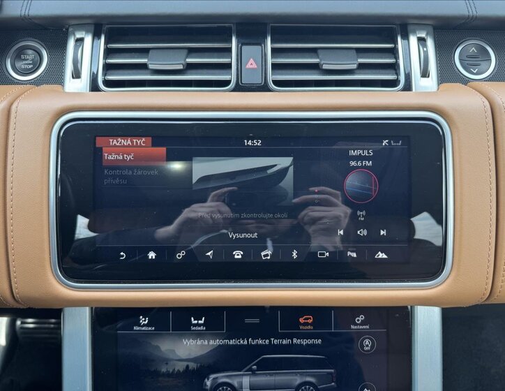 Land Rover Range Rover SUV / Terénní 4,4 l 250 kw