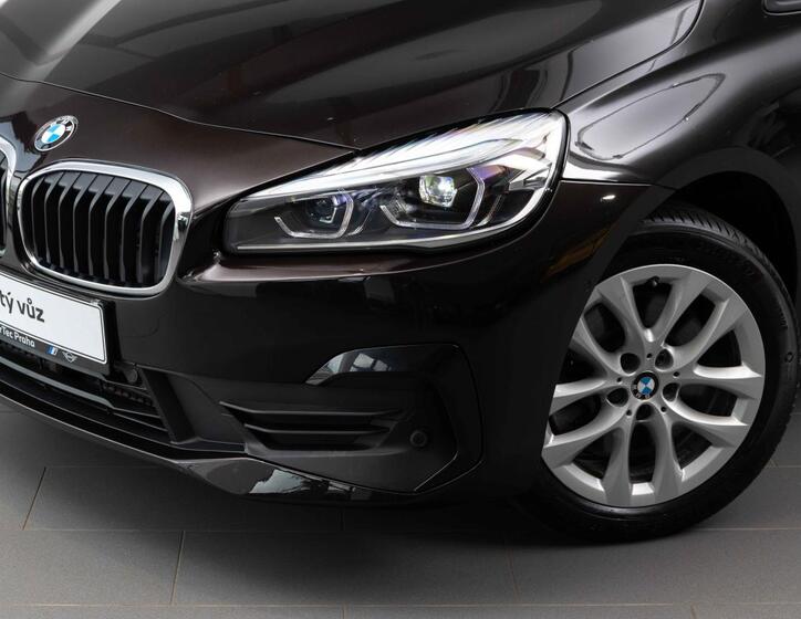 BMW Řada 2 7
