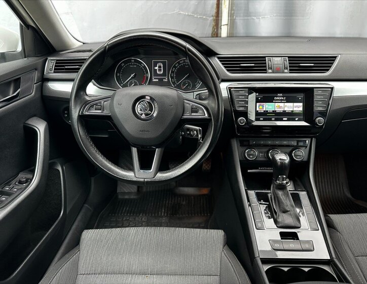 Škoda Superb Sedan / Limuzína 2,0 l 110 kw