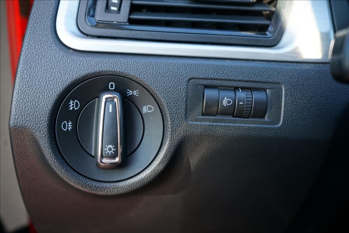 Škoda Rapid Sedan / Limuzína 1,2 l 81 kw