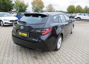 Toyota Corolla Kombi 2,0 l 112 kw