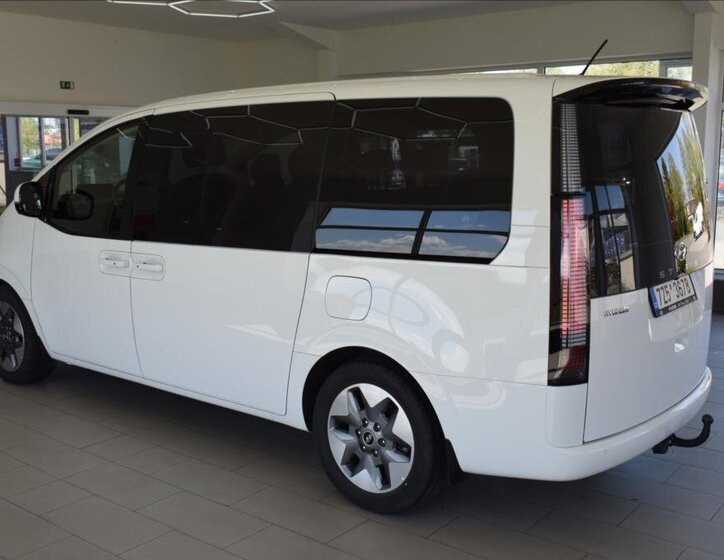 Hyundai Staria MPV 2,2 l 130 kw