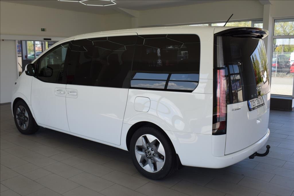 Hyundai Staria MPV 2,2 l 130 kw