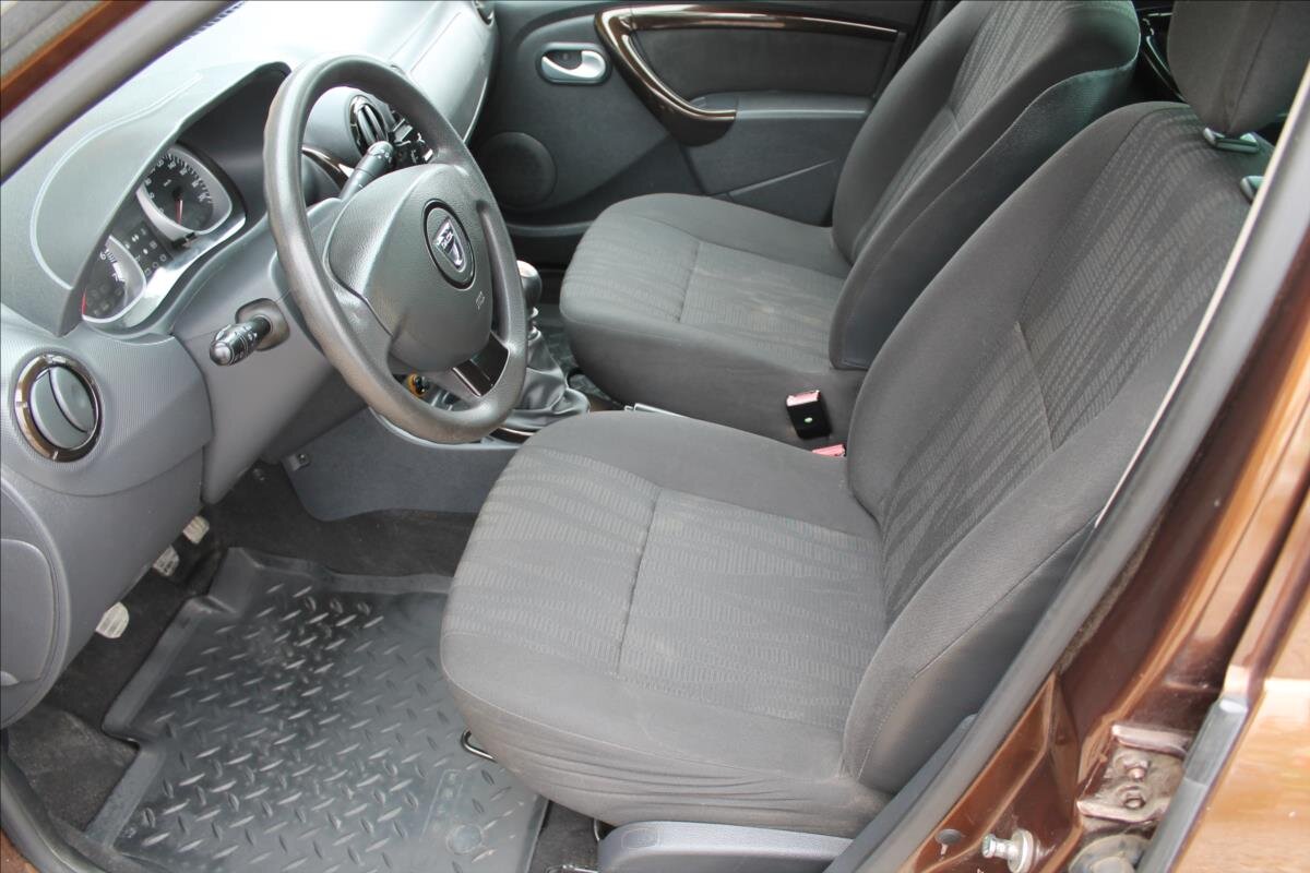 Dacia Duster SUV / Terénní 1,6 l 77 kw