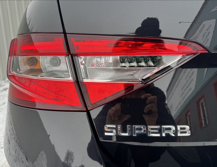 Škoda Superb 16