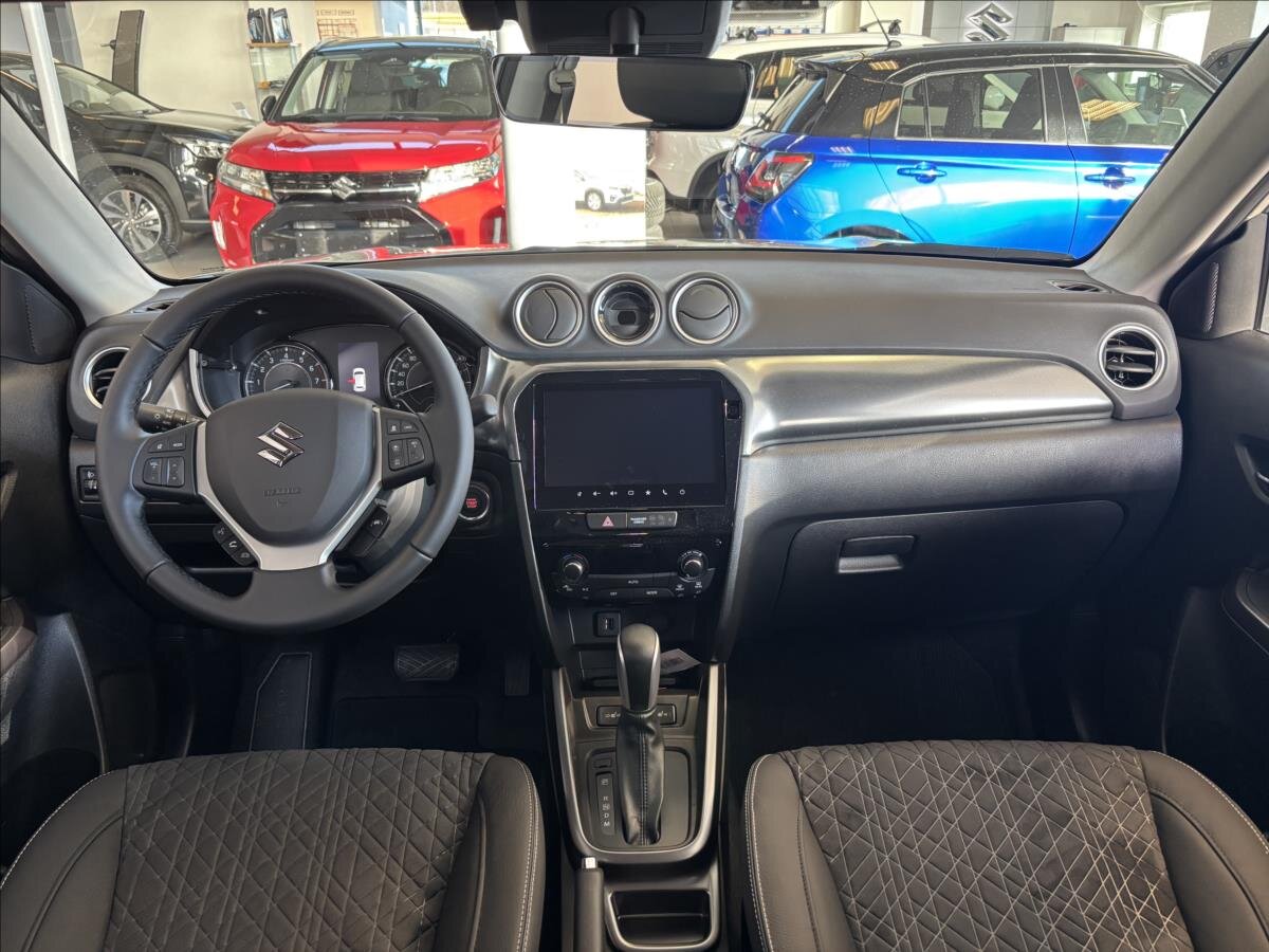Suzuki Vitara SUV / Terénní 1,4 l 81 kw