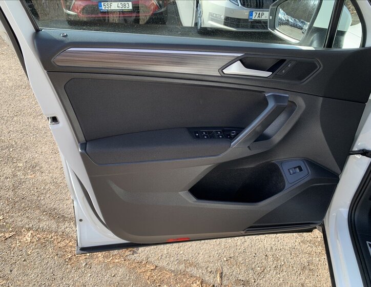 Volkswagen Tiguan Allspace SUV / Terénní 2,0 l 110 kw