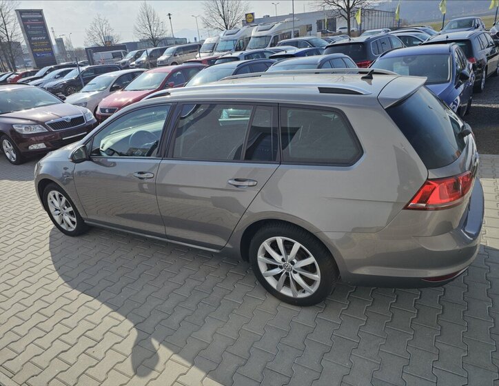 Volkswagen Golf Kombi 1,4 l 92 kw