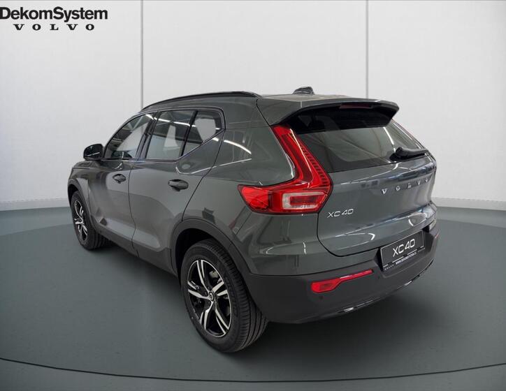 Volvo XC40 4