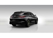 Alfa Romeo Stelvio 4