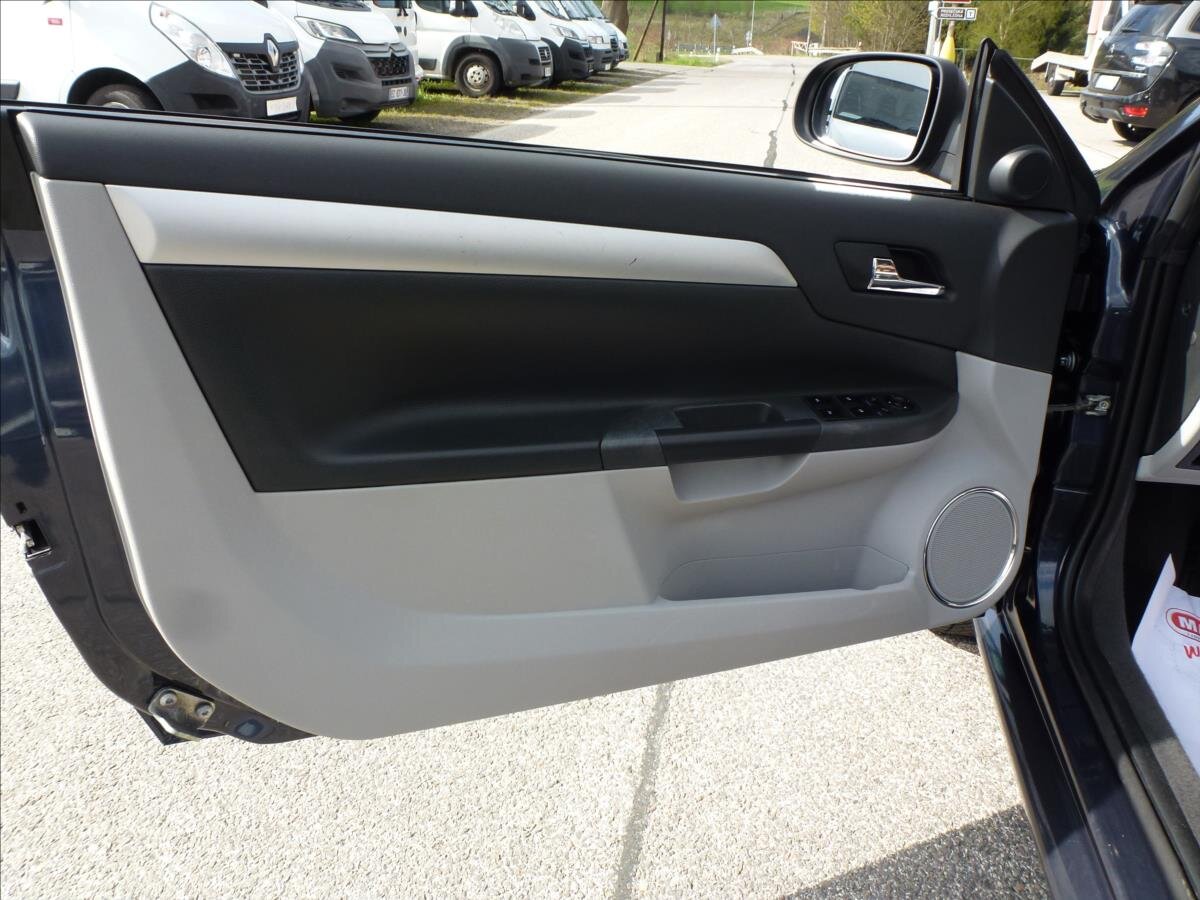 Opel Tigra Kabriolet 1,4 l 66 kw