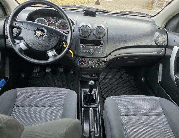 Chevrolet Aveo 14