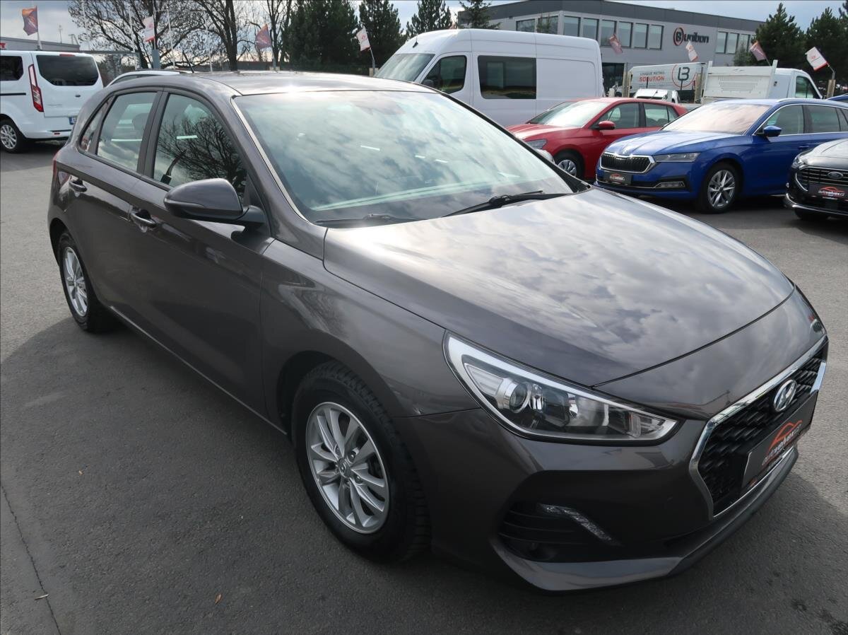 Hyundai i30 Hatchback 1,4 l 73 kw