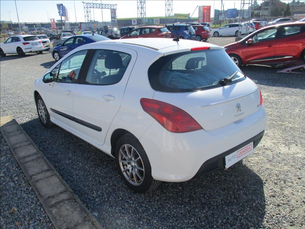 Peugeot 308 Hatchback 1,6 l 68 kw