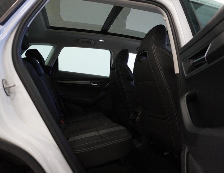 Škoda Karoq SUV / Terénní 1,5 l 110 kw