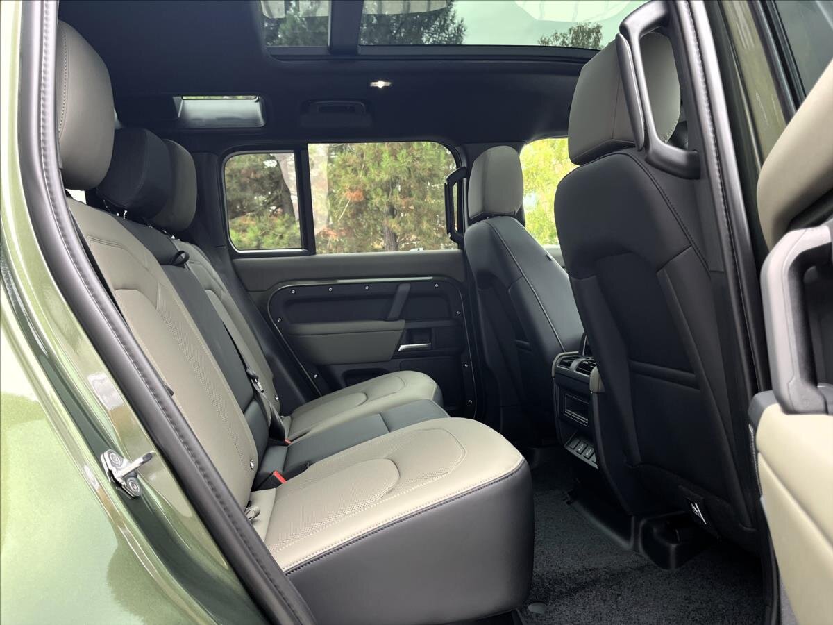 Land Rover Defender SUV / Terénní 3,0 l 183 kw