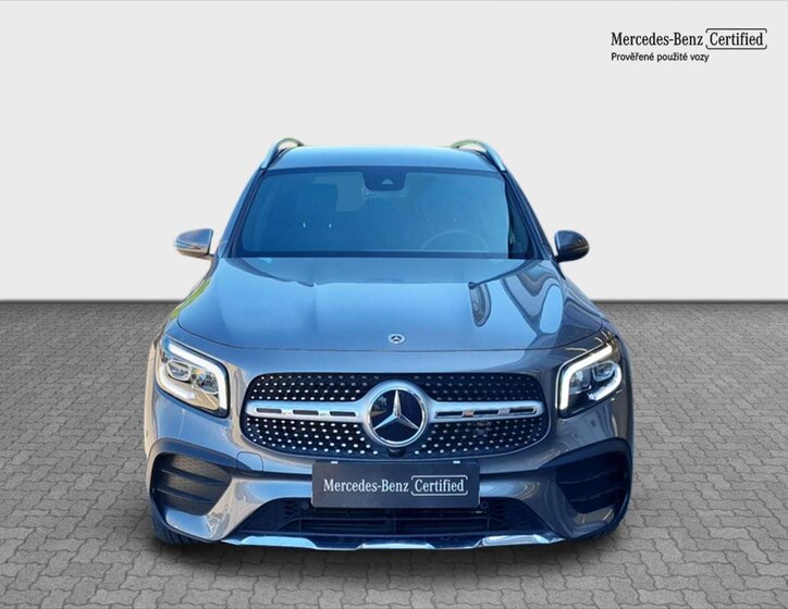 Mercedes-Benz GLB 8