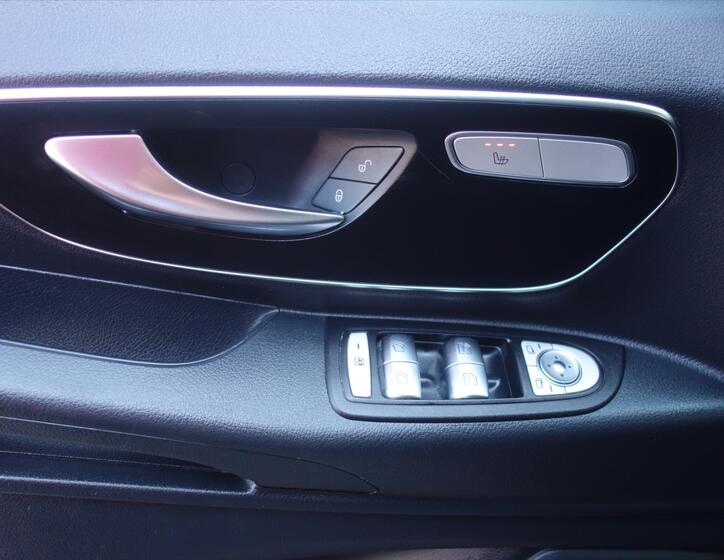 Mercedes-Benz Vito 14