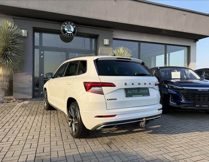 Škoda Karoq SUV / Terénní 1,5 l 110 kw