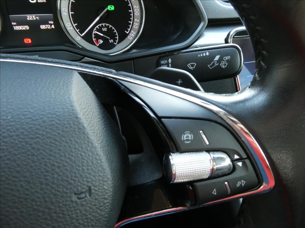Škoda Superb Liftback 2,0 l 147 kw