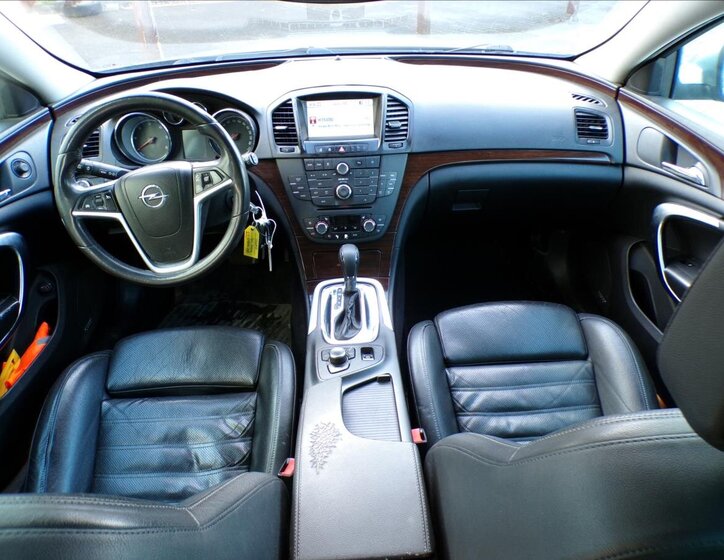 Opel Insignia Kombi 2,0 l 118 kw