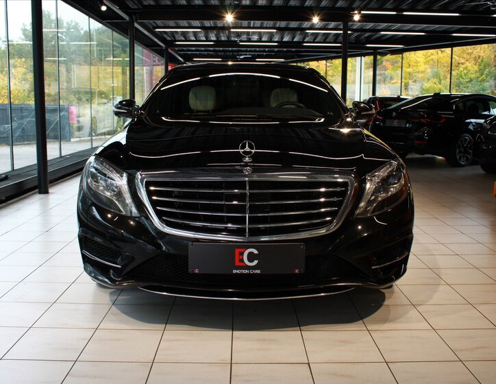 Mercedes-Benz Třídy S 2