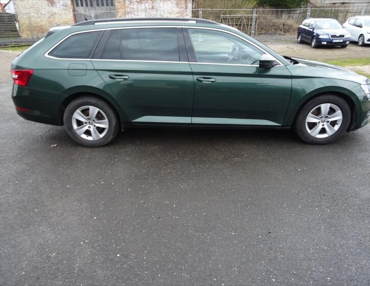 Škoda Superb Kombi 1,6 l 88 kw