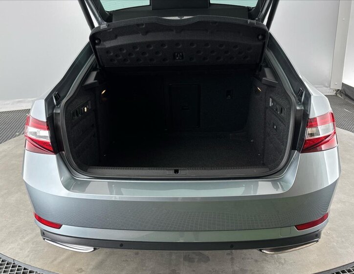 Škoda Superb Liftback 2,0 l 140 kw