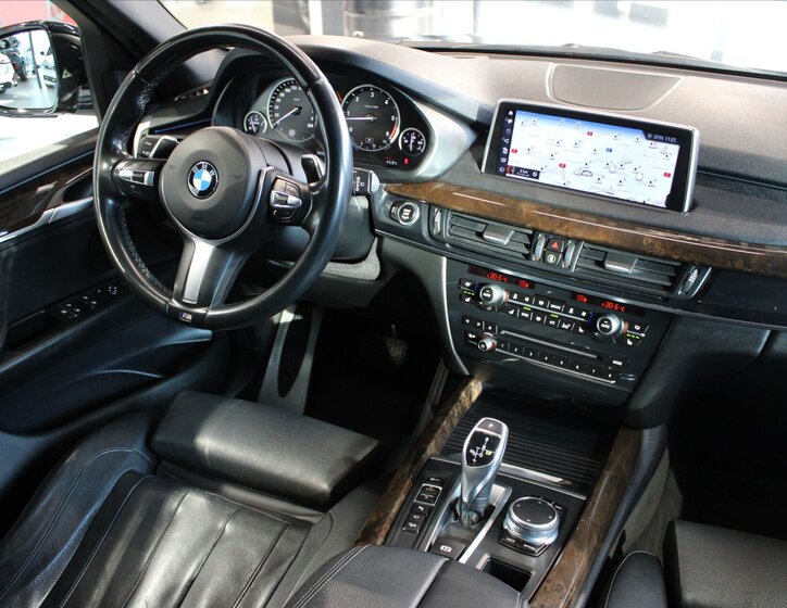 BMW X5 SUV 3,0 l 230 kw