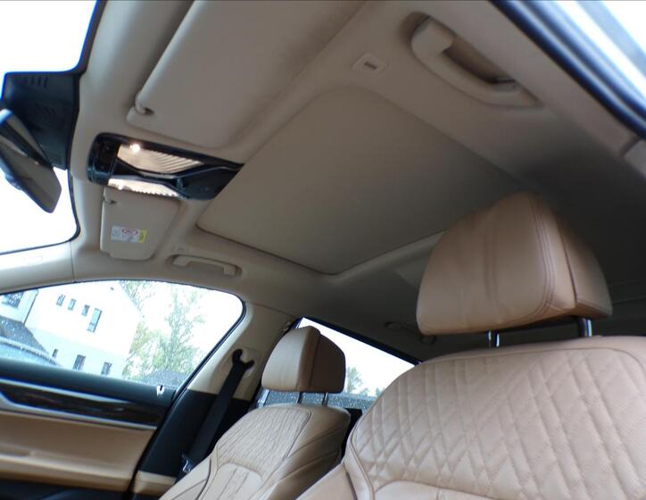 BMW Řada 7 39