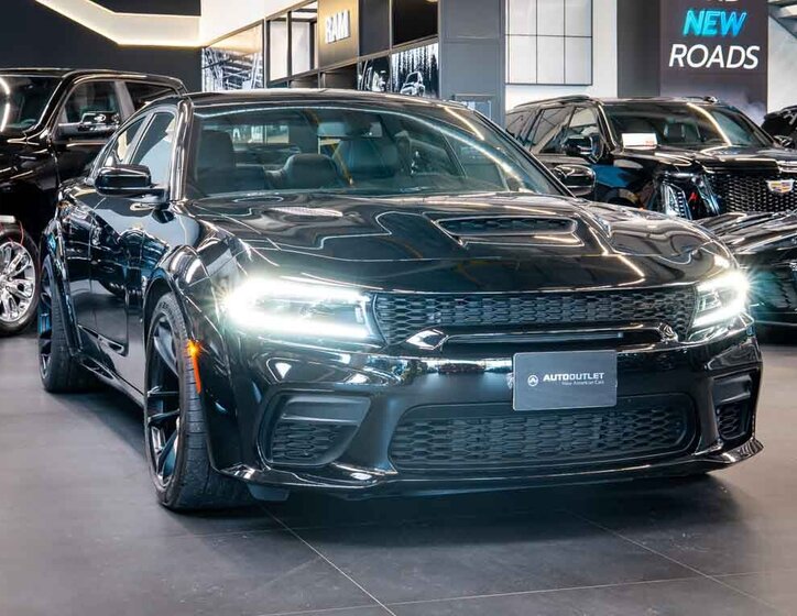 Dodge Charger 8