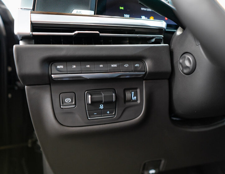 Cadillac Escalade SUV 6,2 l 313 kw