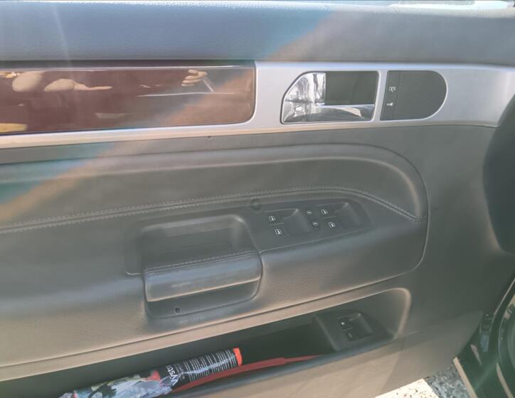 Volkswagen Touareg 20