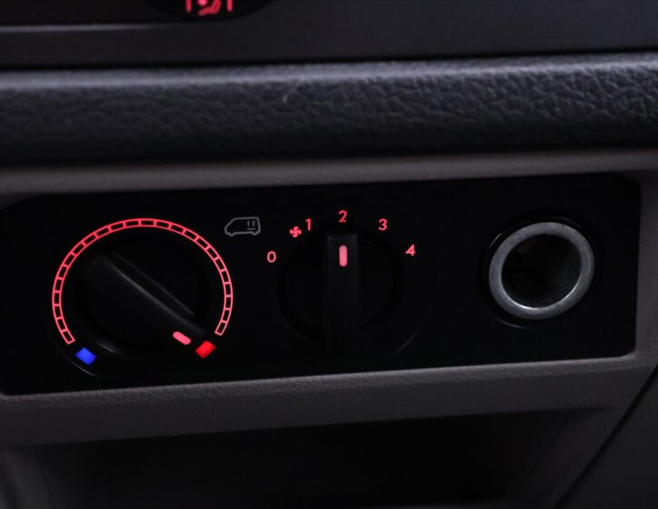 Volkswagen Transporter Kombi 2,0 l 110 kw