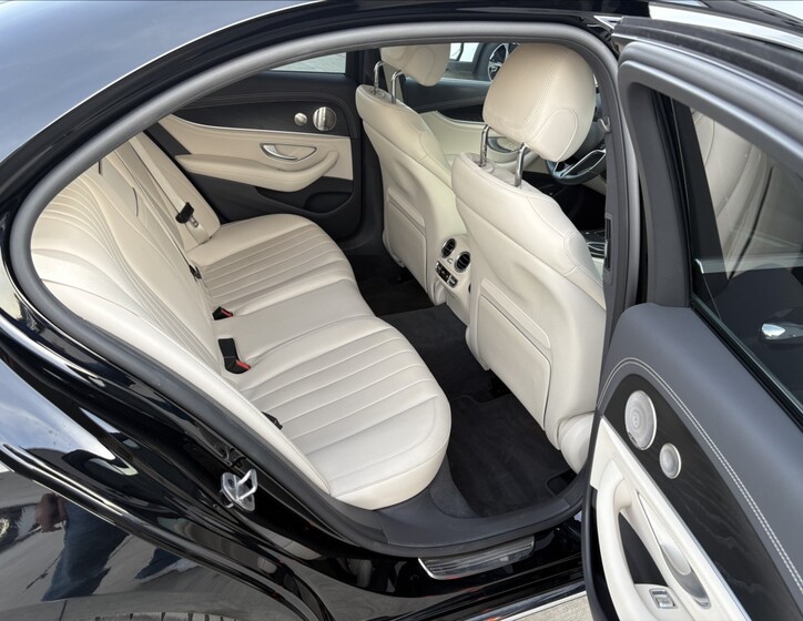 Mercedes-Benz Třídy E 25