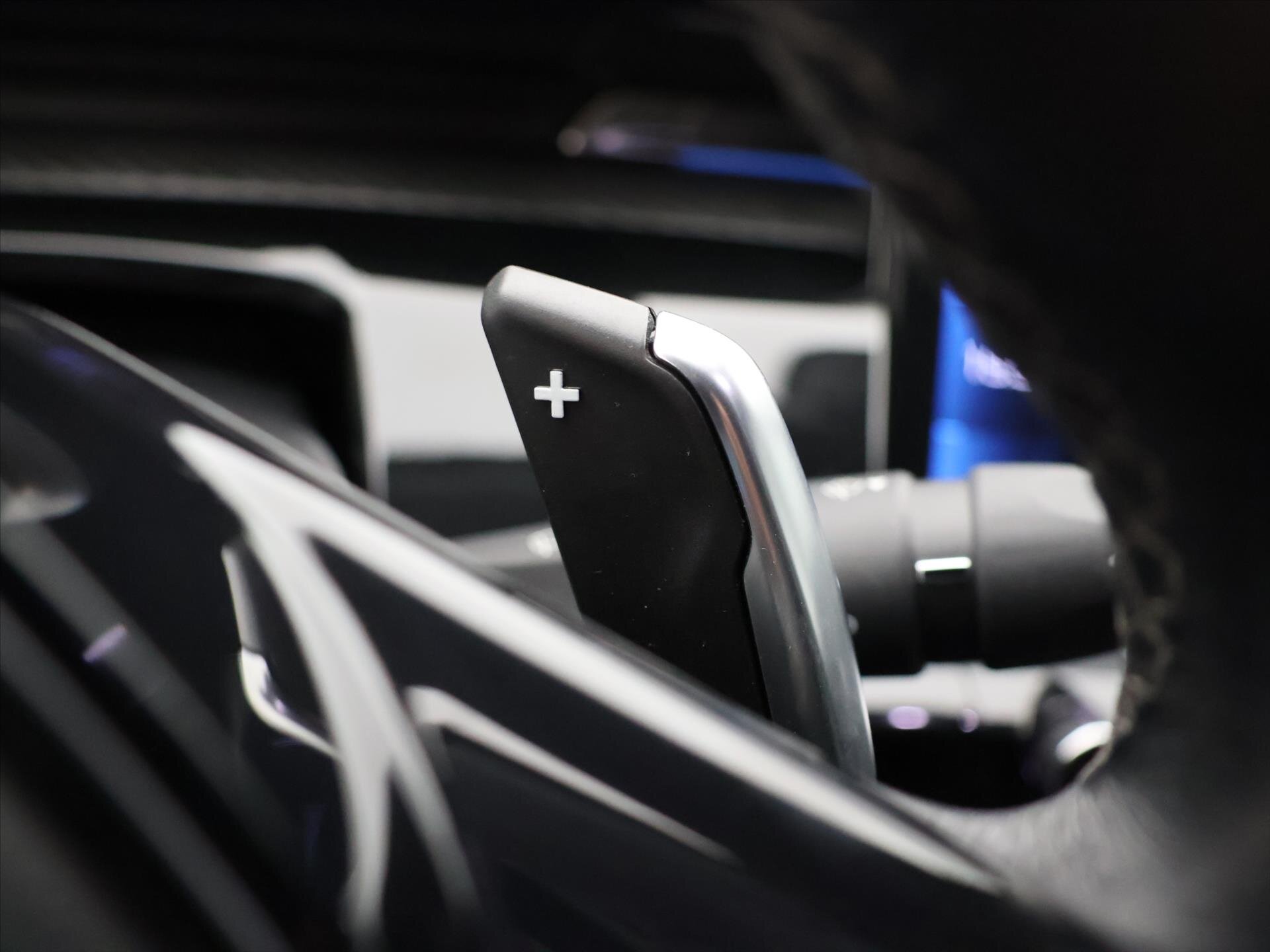 Peugeot 508 Liftback 1,6 l 133 kw