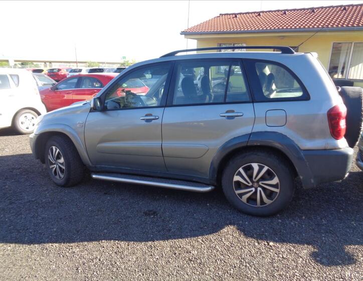 Toyota RAV4 5