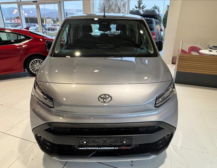 Toyota ProAce City Verso MPV 1,5 l 96 kw