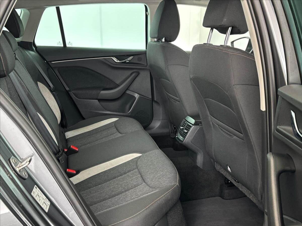 Škoda Scala Hatchback 1,5 l 110 kw