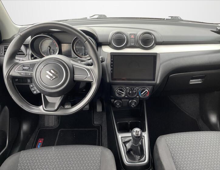 Suzuki Swift 14