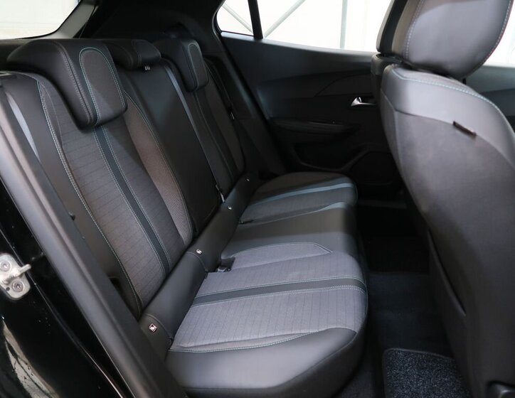 Peugeot 2008 SUV 0,0 100 kw