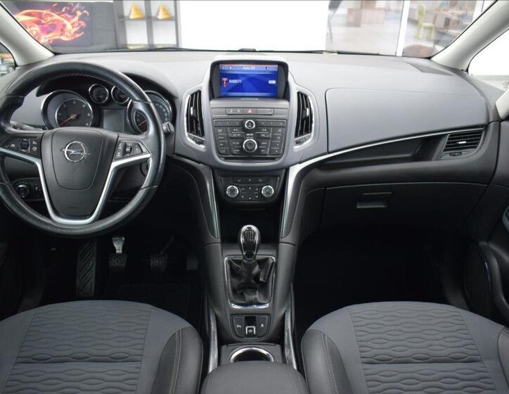 Opel Zafira 16