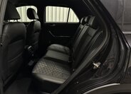 Volkswagen T-Roc SUV / Terénní 2,0 l 140 kw