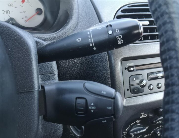 Peugeot 206 Hatchback 1,4 l 50 kw