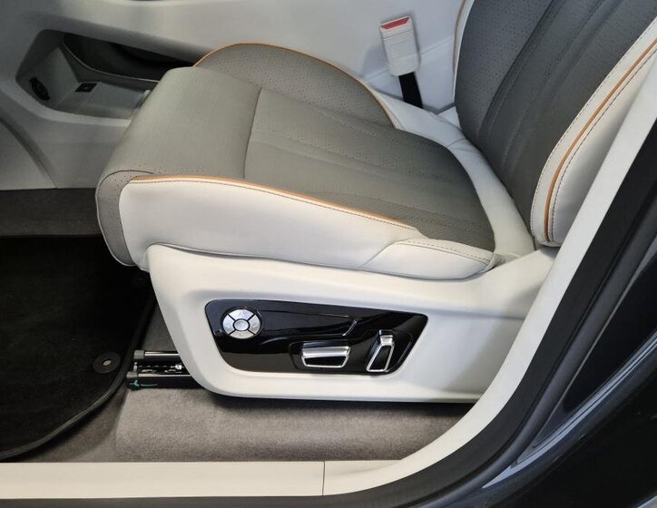 Dongfeng U-Tour MPV 1,5 l 130 kw