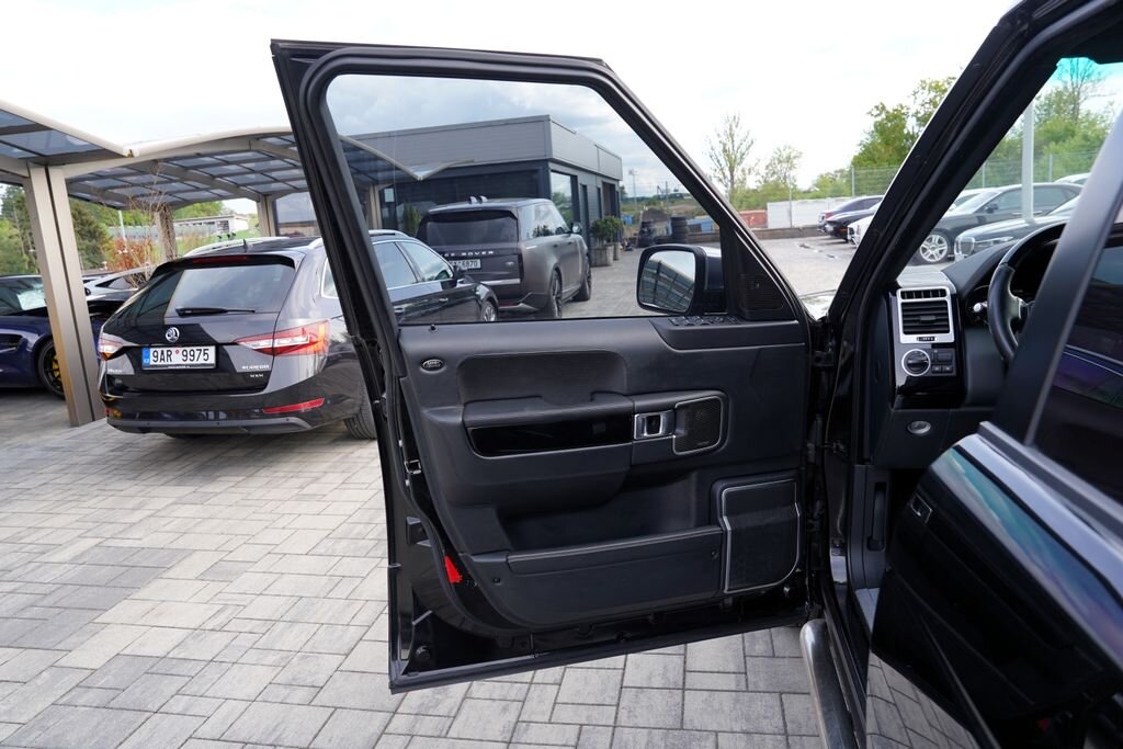 Land Rover Range Rover SUV / Terénní 4,4 l 230 kw