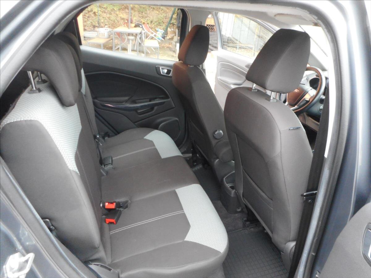 Ford EcoSport SUV / Terénní 1,5 l 82 kw